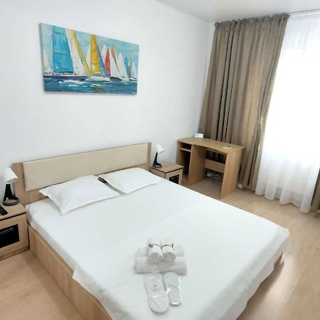Hotel Studio Titan ブカレスト エクステリア 写真